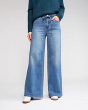 Load image into Gallery viewer, KNEWE GOLDIE JEAN WASHED DENIM
