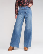 Load image into Gallery viewer, KNEWE HOLLIE JEAN VINTAGE DENIM
