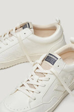 Load image into Gallery viewer, FLAMINGOS LIFE ROLAND V.10 SNEAKER TRIPLE PANNA
