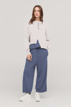 Load image into Gallery viewer, TAYLOR FLUCTUATE SWEATER IVORY/BLACK
