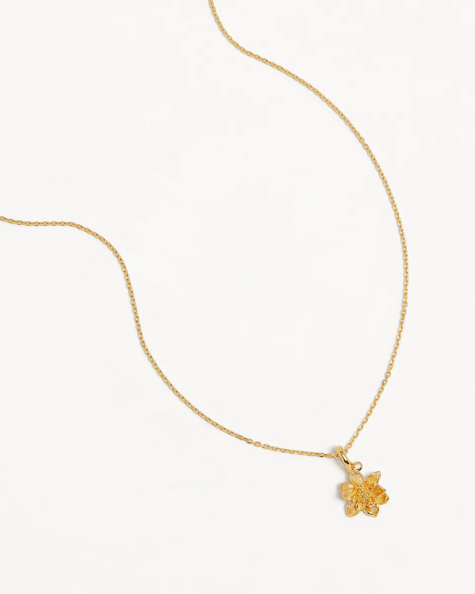 BY CHARLOTTE BIRTH FLOWER NECKLACE - WATERLILY JULY