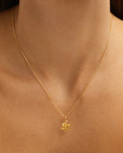 Load image into Gallery viewer, BY CHARLOTTE BIRTH FLOWER NECKLACE - WATERLILY JULY
