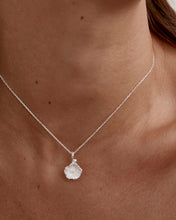 Load image into Gallery viewer, BY CHARLOTTE SILVER BIRTH FLOWER NECKLACE MORNING GLORY - SEPTEMBER
