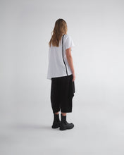 Load image into Gallery viewer, TAYLOR ASPIRE TEE WHITE/BLACK
