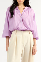 Load image into Gallery viewer, TUESDAY PIONEER TOP LILAC
