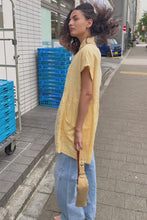 Load and play video in Gallery viewer, ROWIE GINA LINEN MINI DRESS LEMON
