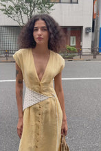 Load and play video in Gallery viewer, ROWIE MIRA LINEN MIDI DRESS LEMON
