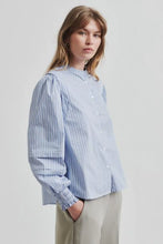 Load image into Gallery viewer, SECOND FEMALE TENBY SHIRT MARINA
