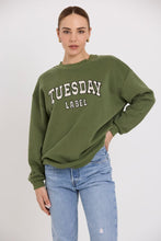 Load image into Gallery viewer, TUESDAY LABEL SPORTY SWEATSHIRT OLIVE
