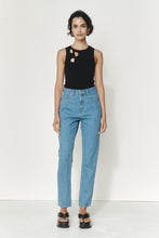 Load image into Gallery viewer, MARLE STRAIGHT LEG JEAN VINTAGE BLUE
