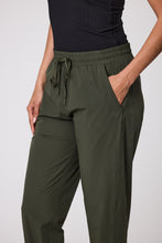 Load image into Gallery viewer, MARLOW TRAVEL PANT OLIVE
