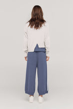 Load image into Gallery viewer, TAYLOR FLUCTUATE SWEATER IVORY/BLACK
