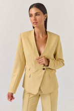 Load image into Gallery viewer, TUESDAY TUXEDO BLAZER BUTTER
