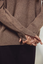 Load image into Gallery viewer, MARLOW CASHMERE FUNNEL NECK HAZELNUT
