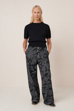 Load image into Gallery viewer, KOWTOW SILHOUETTE TOP
