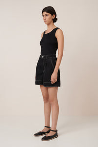 KOWTOW OUTLINE SHORT
