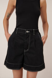 KOWTOW OUTLINE SHORT