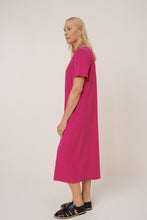 Load image into Gallery viewer, KOWTOW LIGHT TEE DRESS MAGENTA
