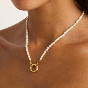 BY CHARLOTTE HORIZON ANNEX LINK PEARL NECKLACE