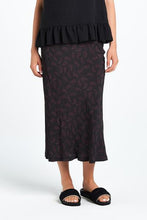 Load image into Gallery viewer, NYNE SCULPTURE SKIRT PAISLEY
