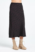 Load image into Gallery viewer, NYNE SCULPTURE SKIRT PAISLEY

