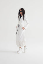 Load image into Gallery viewer, TAYLOR INSTIGATE JACKET IVORY

