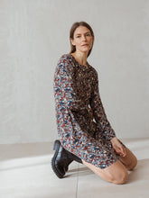 Load image into Gallery viewer, INDI &amp; COLD BOBBIE DRESS AZUL FLORAL
