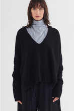Load image into Gallery viewer, TAYLOR CONCAVE SWEATER
