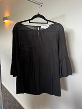 Load image into Gallery viewer, PRE LOVED STAPLE + CLOTH TOP / 14
