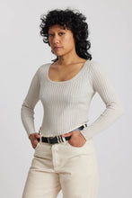 Load image into Gallery viewer, STANDARD ISSUE MERINO SCOOP NECK TOP

