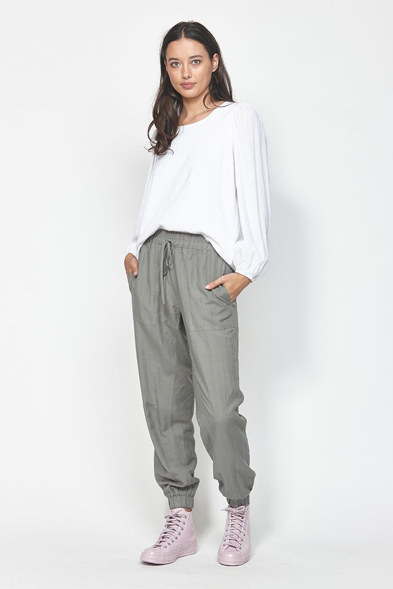 LEO + BE STEP OUT PANT